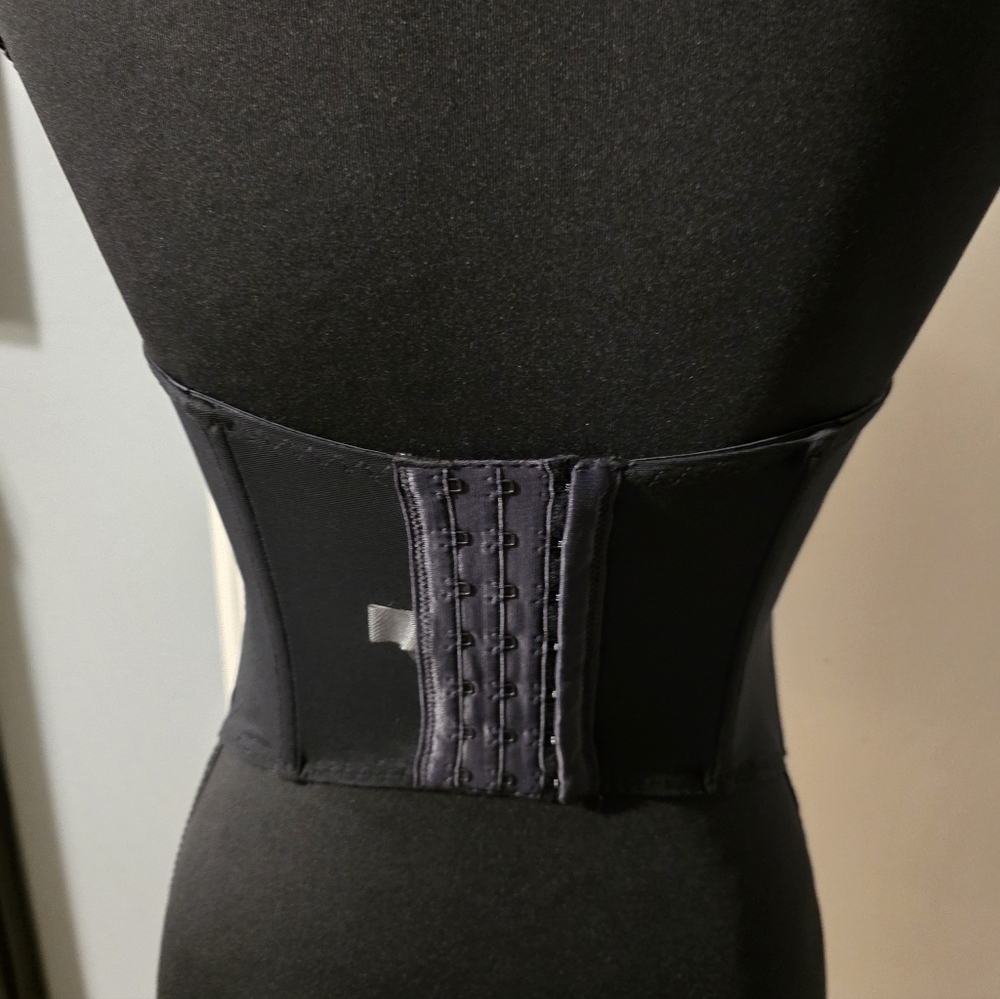 Nwt Gilligan & O'malley Intimates Corset Lingerie Top Size 34B - Picture 3 of 4